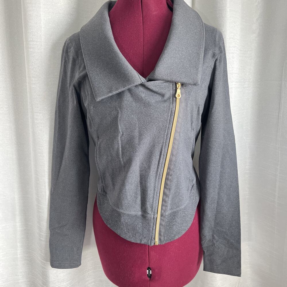 Karma Athletics Grey Size S With Gold Accent Zipper activewear jacket